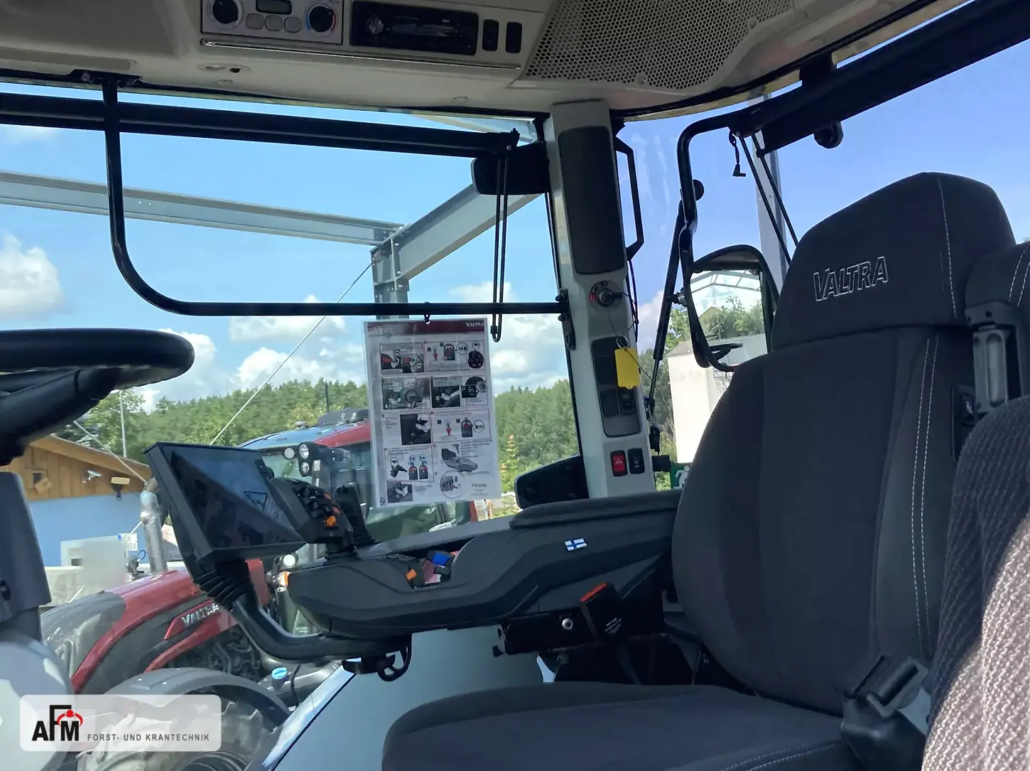Valtra Q-Serie / Q 305