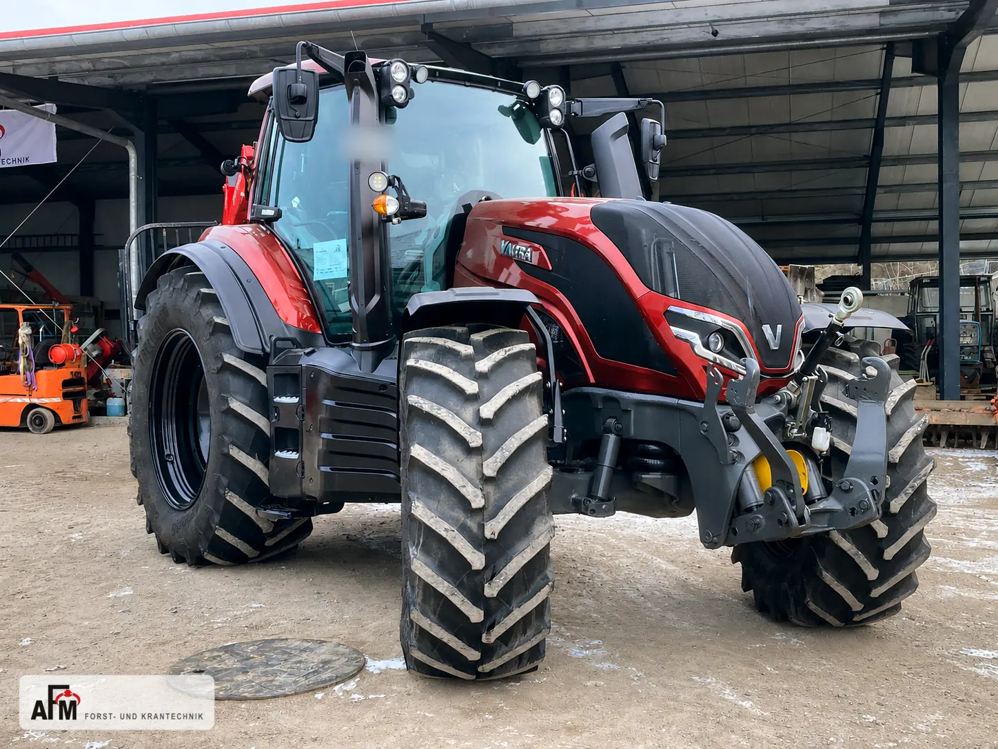 Valtra T-Serie / T 235