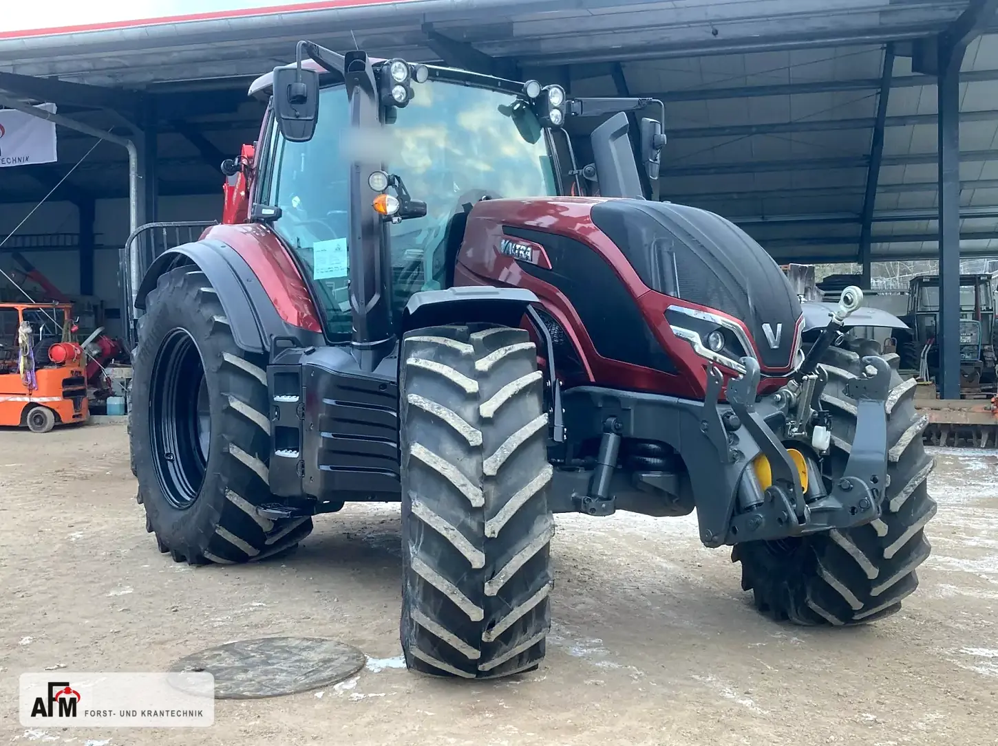 Valtra T-Serie / T 235