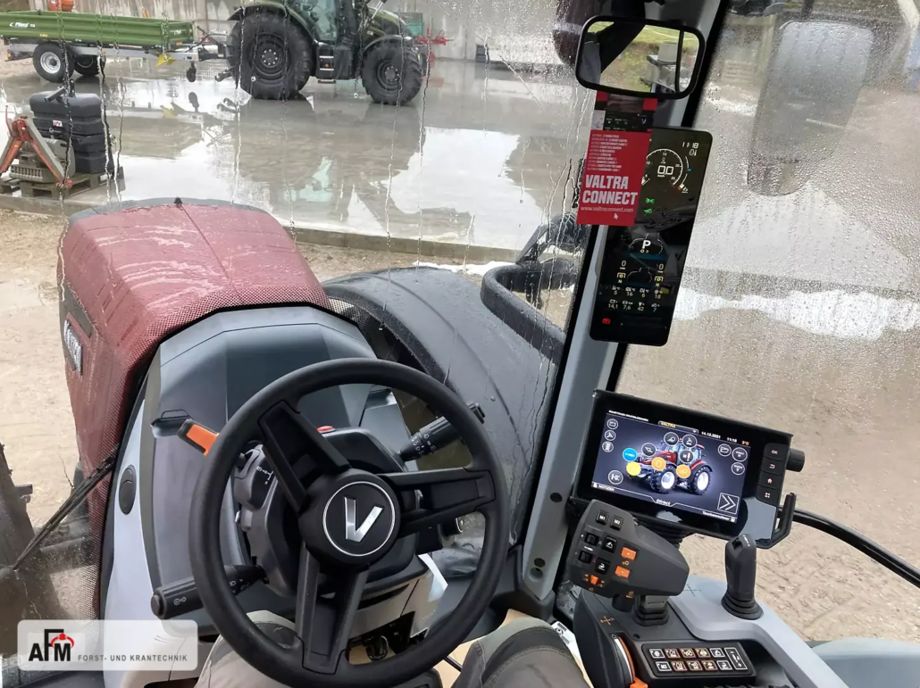 Valtra T-Serie / T 235